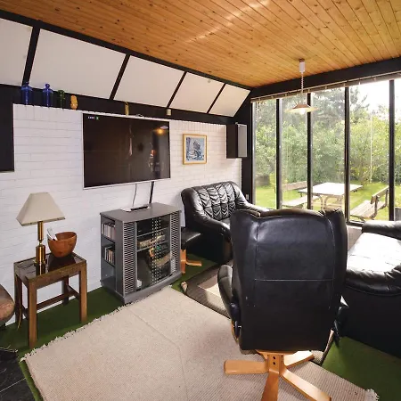 Two-bedroom Holiday In Prázdninový dům