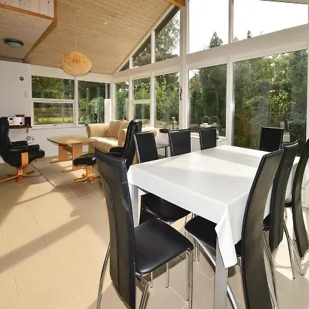 Two-bedroom Holiday In Rødby